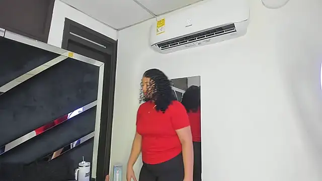 Snapshot of Rubyxht chatting on November 5, 2025, 12:38 pm Rubyxht online show from November 5, 2025, 12:38 pm