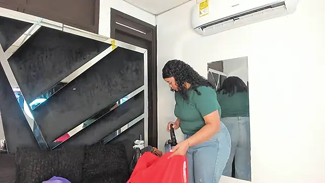 Rubyxht online show from March 1, 2026, 1:02 pm