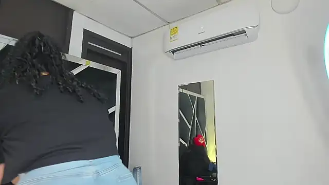 Rubyxht online show from March 15, 2026, 1:06 pm