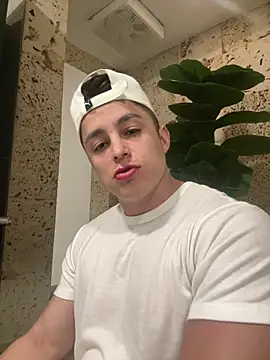 jalejoc1 online show from March 4, 2025, 1:45 am