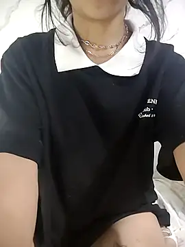 ElaRuil69 online show from October 24, 2025, 2:52 am