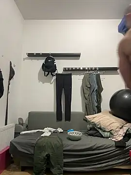 pesyelisa online show from March 1, 2025, 9:15 pm