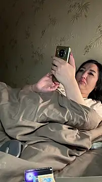 Naughtbaby 2025 online show from March 21, 2026, 10:24 pm