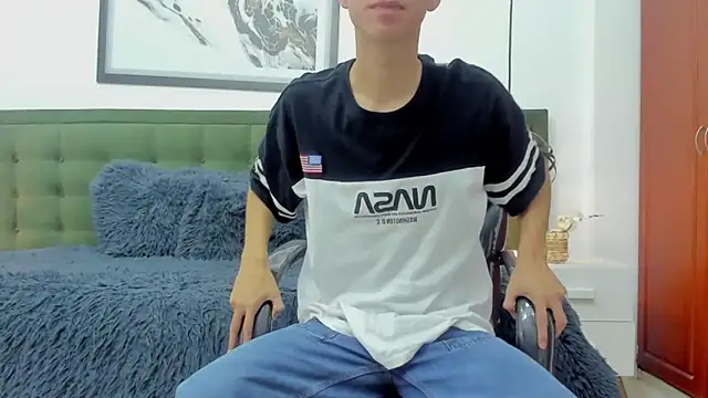 Johann sex online show from November 29, 2025, 5:38 pm