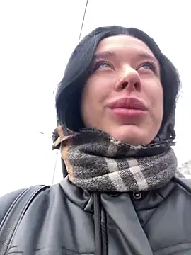 AlishaPrettyBlade online show from March 7, 2025, 3:40 am