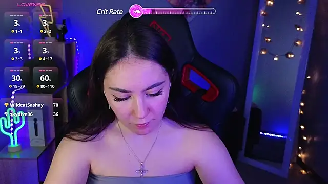 AshleySkott  online show from March 10, 2025, 1:32 pm