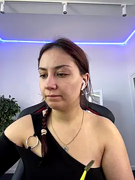 AshleySkott  online show from September 23, 2025, 7:55 am