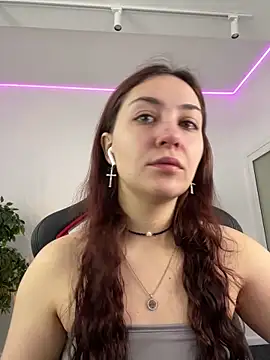 AshleySkott  online show from September 29, 2025, 8:30 am