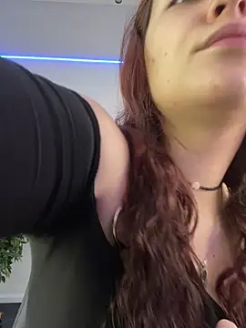 AshleySkott  online show from October 25, 2025, 8:33 am