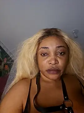 Snapshot of Louna45dv chatting on February 16, 2025, 8:33 pm Louna45dv online show from February 16, 2025, 8:33 pm