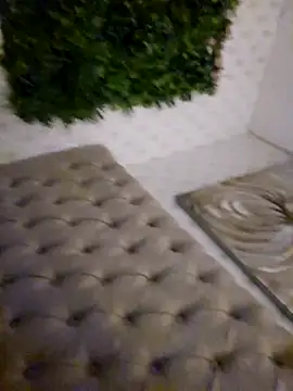 Snapshot of Louna45dv chatting on February 19, 2025, 4:22 pm Louna45dv online show from February 19, 2025, 4:22 pm