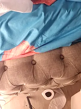 Snapshot of Louna45dv chatting on February 24, 2025, 11:43 am Louna45dv online show from February 24, 2025, 11:43 am