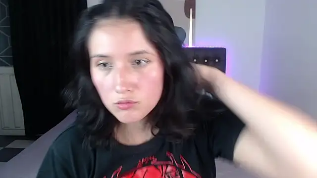 Snapshot of amy_royale chatting on February 18, 2025, 7:30 pm amy royale online show from February 18, 2025, 7:30 pm