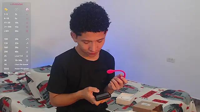 Snapshot of Magno_03 chatting on March 22, 2025, 9:34 am Magno 03 online show from March 22, 2025, 9:34 am