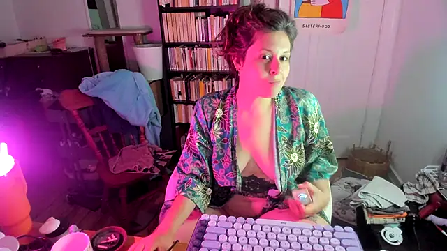 Rosiee69  online show from September 16, 2025, 7:59 pm
