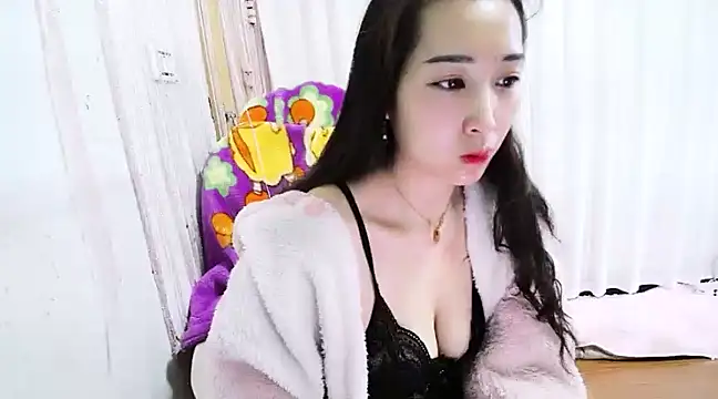 hebe-02 online show from February 24, 2025, 12:20 am