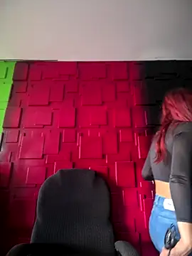 Emily-teen online show from October 7, 2025, 1:30 pm