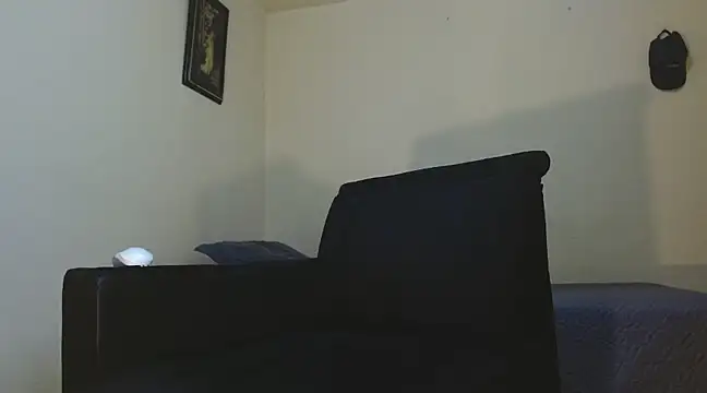 Snapshot of AngelHil chatting on February 28, 2025, 10:41 am AngelHil online show from February 28, 2025, 10:41 am