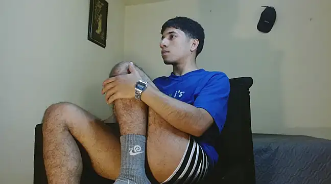 Snapshot of AngelHil chatting on March 14, 2025, 5:38 am AngelHil online show from March 14, 2025, 5:38 am