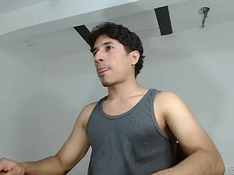 Snapshot of AngelHil chatting on September 21, 2025, 3:30 am AngelHil online show from September 21, 2025, 3:30 am