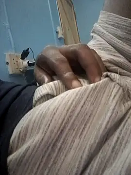 Snapshot of _RapElani-2290 chatting on February 19, 2025, 3:49 pm RapElani-2290 online show from February 19, 2025, 3:49 pm