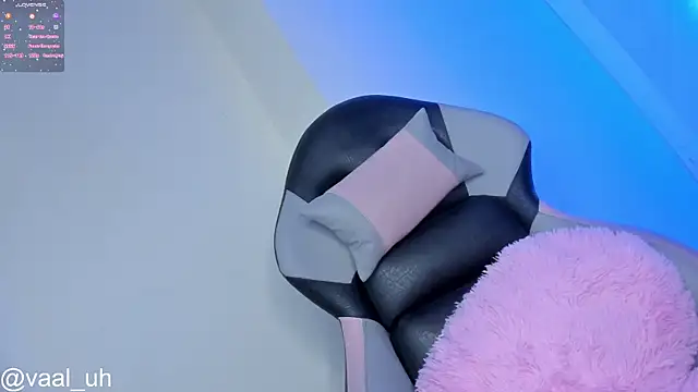 Snapshot of Valuh_Blake chatting on September 24, 2025, 12:52 pm Valuh Blake online show from September 24, 2025, 12:52 pm