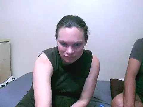 Snapshot of redsparrowXxXx chatting on October 15, 2025, 3:12 pm redsparrowXxXx online show from October 15, 2025, 3:12 pm