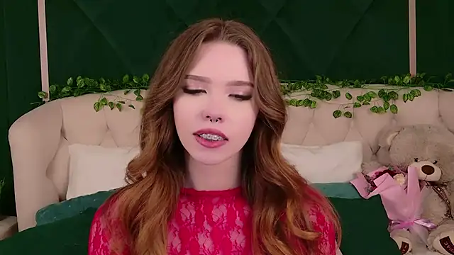 Sierra Fane online show from March 9, 2025, 4:27 am