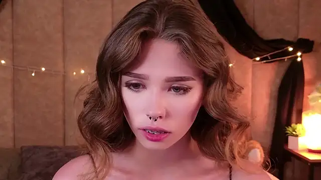 Sierra Fane online show from September 12, 2025, 9:04 pm