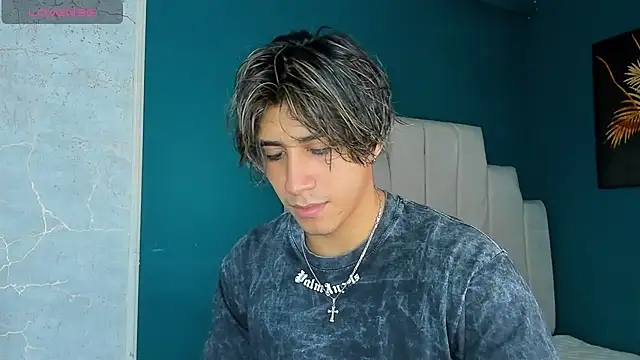 Allex Cano online show from October 11, 2025, 4:55 am