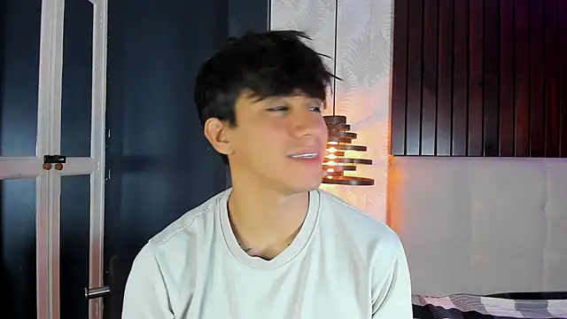 Snapshot of Allex_Cano chatting on February 9, 2026, 8:57 pm Allex Cano online show from February 9, 2026, 8:57 pm