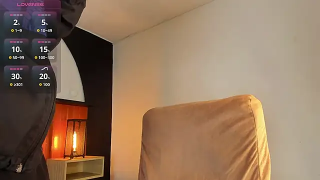 Snapshot of Allex_Cano chatting on February 28, 2026, 8:43 pm Allex Cano online show from February 28, 2026, 8:43 pm