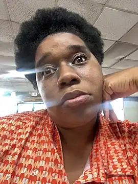 Snapshot of Deshay30 chatting on May 24, 2026, 12:37 am Deshay30 online show from May 24, 2026, 12:37 am