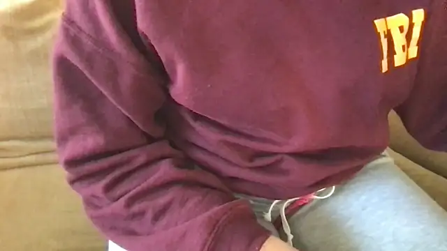 ashleighpink online show from February 10, 2026, 1:37 pm