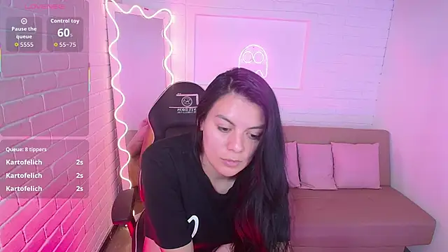 Coraline tay online show from September 12, 2025, 7:14 pm