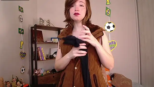 Snapshot of Elise_Nyx chatting on June 26, 2026, 1:04 pm Elise Nyx online show from June 26, 2026, 1:04 pm