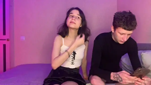 Snapshot of baby_lesi chatting on October 17, 2025, 4:09 pm baby lesi online show from October 17, 2025, 4:09 pm