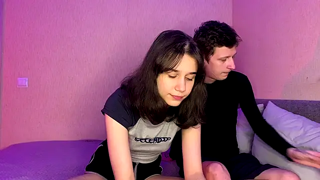 Snapshot of baby_lesi chatting on October 19, 2025, 4:07 pm baby lesi online show from October 19, 2025, 4:07 pm