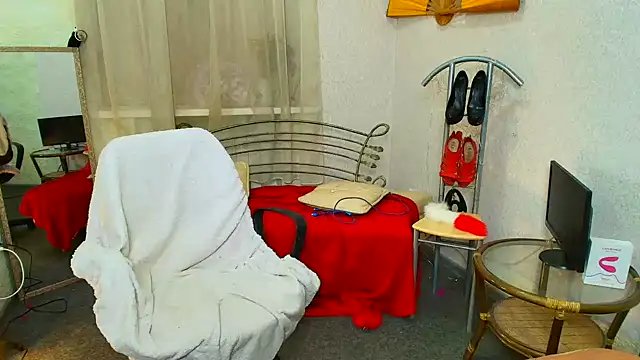 faiirylight online show from February 18, 2026, 7:48 am