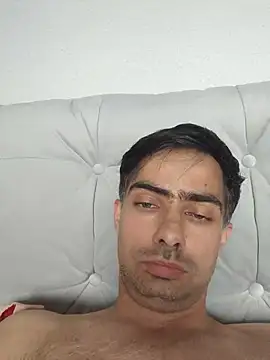 andreiiiii2025 online show from June 26, 2026, 1:15 pm