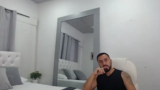 sebastian colle online show from February 20, 2025, 12:04 pm