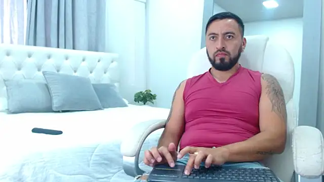 sebastian colle online show from February 25, 2025, 6:20 pm