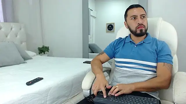 sebastian colle online show from March 1, 2025, 12:12 pm