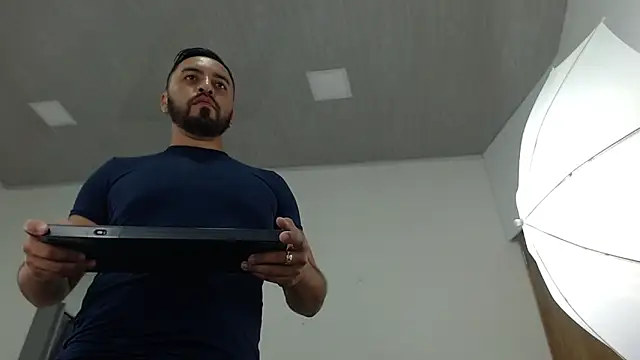 sebastian colle online show from March 10, 2025, 7:18 pm