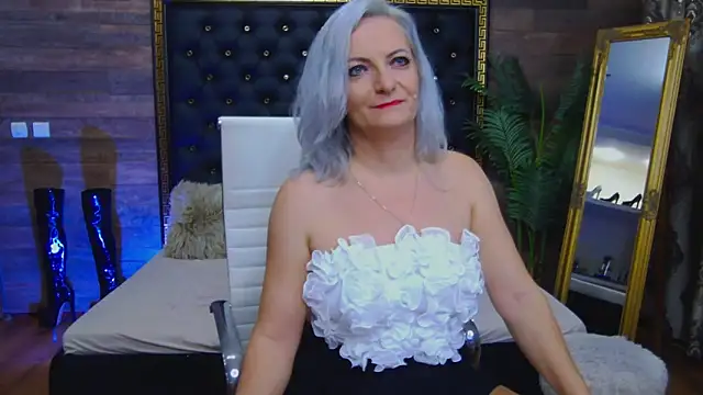 LadyTouch online show from January 29, 2025, 11:56 pm