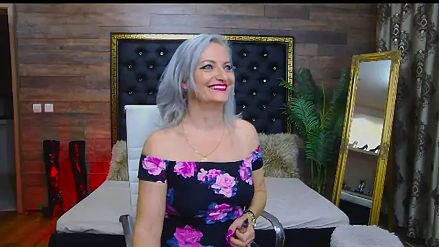 LadyTouch online show from February 1, 2025, 4:03 am