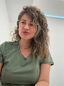 Snapshot of Shiarami chatting on May 25, 2026, 2:56 pm Shiarami online show from May 25, 2026, 2:56 pm