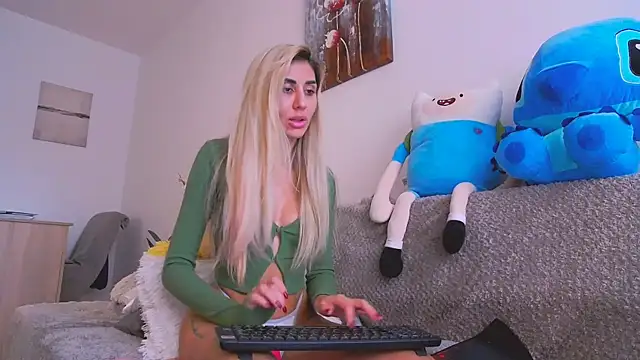 Snapshot of SweetJessy26 chatting on November 3, 2025, 12:50 pm SweetJessy26 online show from November 3, 2025, 12:50 pm