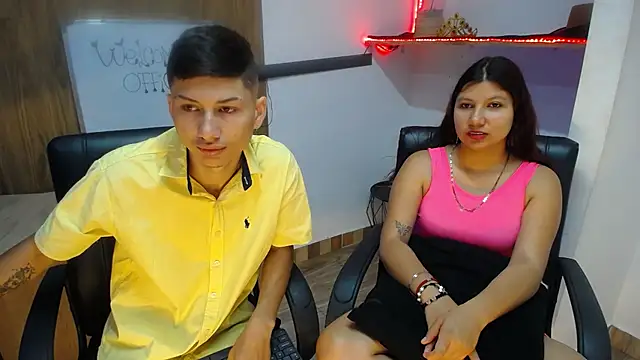 Snapshot of katty_And_alex chatting on February 27, 2025, 11:20 am katty And alex online show from February 27, 2025, 11:20 am