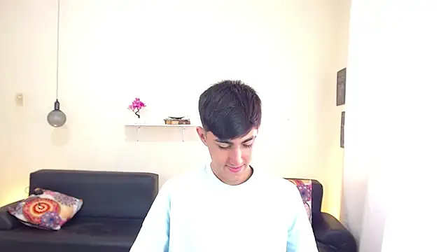 Snapshot of babymaik chatting on February 23, 2025, 1:21 pm babymaik online show from February 23, 2025, 1:21 pm